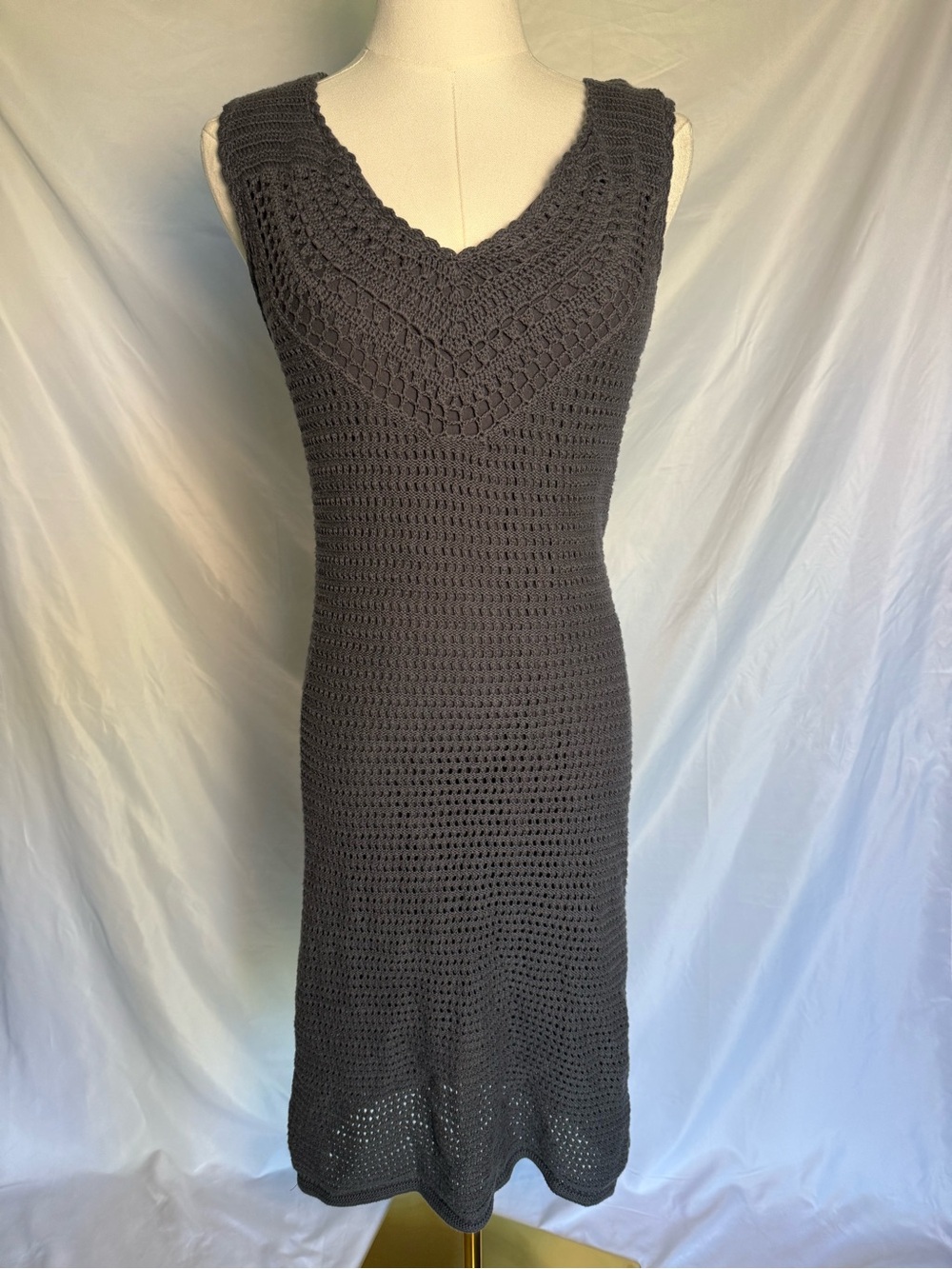 Athleta Crochet Knit V-Neck Cotton Midi Dress Charcoal Gray Sleeveless Small
